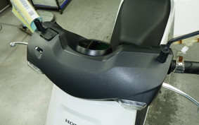 HONDA EM1 e: EF16