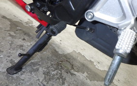 HONDA CBR650R E-Clutch 2025 RH17