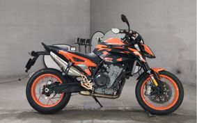 KTM 890 DUKE TU940