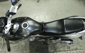SUZUKI GSR250 2025