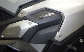 HONDA X-ADV 750 2025 RH21