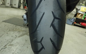 SUZUKI ｸﾞﾗﾃﾞｨｳｽ400 2010