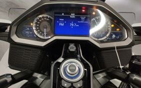 HONDA GL1800 TOUR DCT SC79