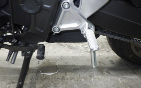 HONDA CB650R E-Clutch 2025 RH17