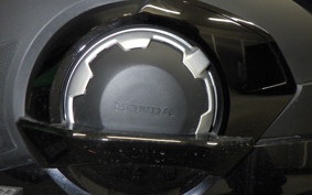 HONDA NM4 VULTUS -01 2014 RC82