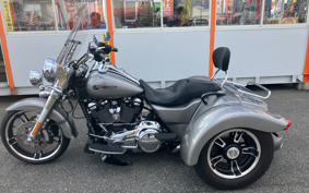 HARLEY FLRT 2017 MCC