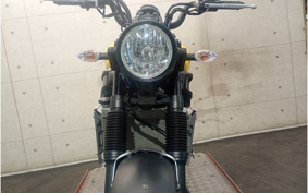 YAMAHA XSR700 2018 RM11