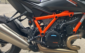 KTM 1390 SUPER DUKE R EVO 2025 V3940