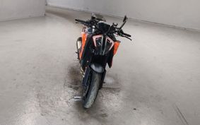 KTM 1290 SUPER  DUKE R V3940