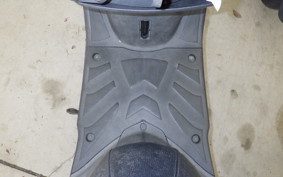 SUZUKI GSR125