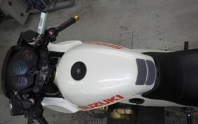 SUZUKI GSX750S KATANA Gen.3 1984 GR72A