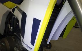 HUSQVARNA 701ED 2023