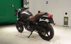 HONDA VTR 250 Gen. 2 2015 MC33