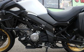 SUZUKI DL650 ( V-Strom 650 ) 2023 C733M