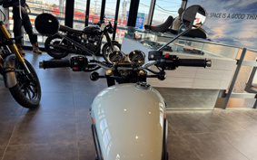 TRIUMPH TRIUMPH BONNEVILLE T100 2022 DAD70G