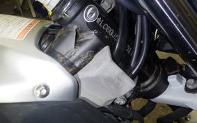 SUZUKI GSR250 2019