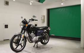 YAMAHA YB125SP 2022