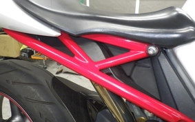 TRIUMPH DAYTONA 675 R 2012