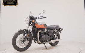 TRIUMPH BONNEVILLE T100 2026