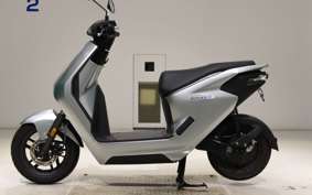 HONDA EM1 e: 2018 EF16