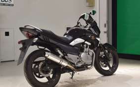 SUZUKI GSR250 2021