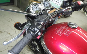 TRIUMPH BONNEVILLE T100 2022