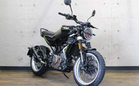 HUSQVARNA SVARTPILEN4 2018