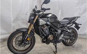 HONDA CB650R E-Clutch 2025 RH17