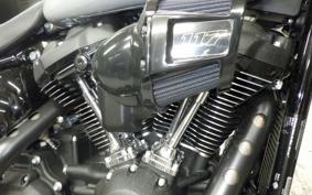 HARLEY FXLRST1920 2025