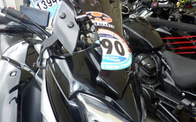 SUZUKI GSR250 2018