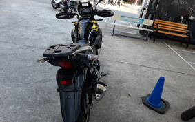 SUZUKI STROM 250 DS11A