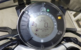 HUSQVARNA SVARTPILEN 401 2021