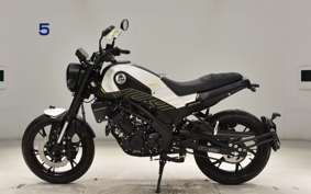 BENELLI BENELLI レオンチーノ125