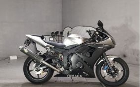YAMAHA YZF-R6 2006 RJ05