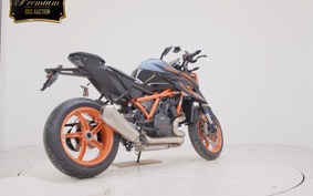 KTM 1290 SUPER DUKE R EVO