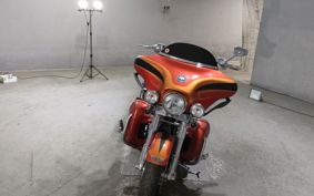 HARLEY FLHTCUSE 1800CVO PR8