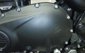 TRIUMPH STREET TWIN 2022