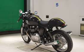 TRIUMPH THRUXTON 900