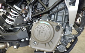 HUSQVARNA SVARTPILEN 401 2018