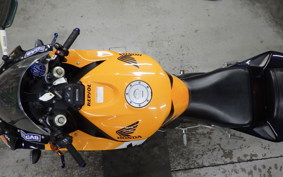 HONDA CBR1000RR 2004 SC57