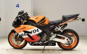 HONDA CBR1000RR 2004 SC57