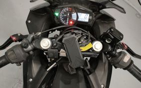 YAMAHA YZF-R25 RG10J