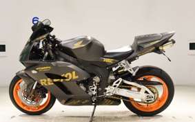 HONDA CBR1000RR 2004