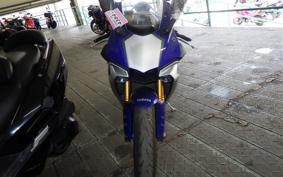 YAMAHA YZF-R1 2015