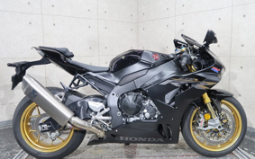 HONDA CBR1000RR-R FB SP 2023 SC82