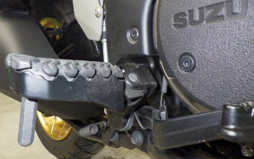 SUZUKI Vｽﾄﾛｰﾑ1050DE 2023 EF11M