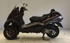 PIAGGIO MP3 250