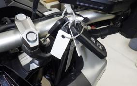 HONDA X-ADV 750 2025 RH21
