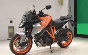 KTM 1290 SUPER DUKE GT 2022