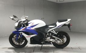 HONDA CBR600RR 2011 PC40